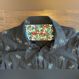 Robert Graham black short sleeve button front shirt, size L classic fit
